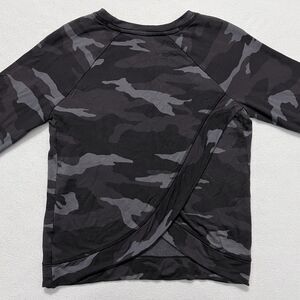 Athleta Girl Black Camo Print Cozy Cross Your Fingers Sweatshirt 405282 L 12